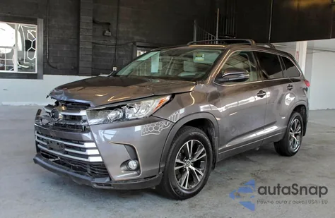 2018 Toyota Highlander Le из США, поврежденный, VIN 5TDBZRFH6JS817777